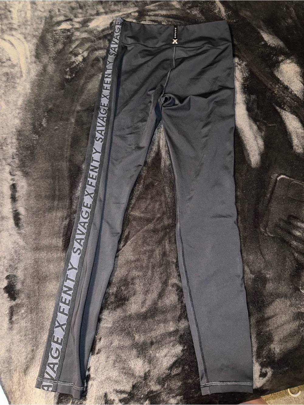 Savage X Fenty Fierce Black Active Leggings & Sports Bra Set - Picture 3 of 5